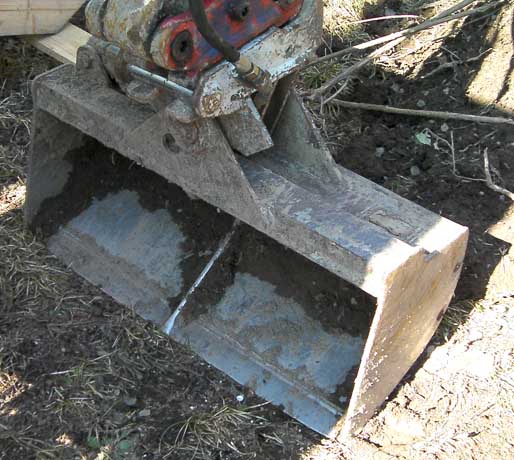 Breitenlöffel 80 cm Minibagger-Anbau für Aushub und Planierarbeiten in Kärnten